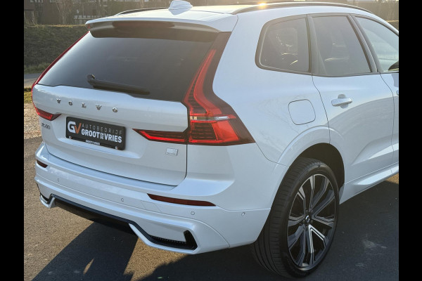 Volvo XC60 2.0 T8 Plug-in hybrid AWD R-Design Pano|Luchtvering|Facelift|Trekhaak|CarPlay