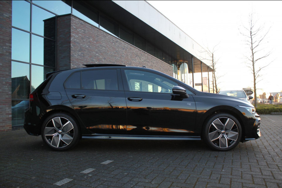 Volkswagen Golf 8.5 1.5 eTSI R-Line Edition