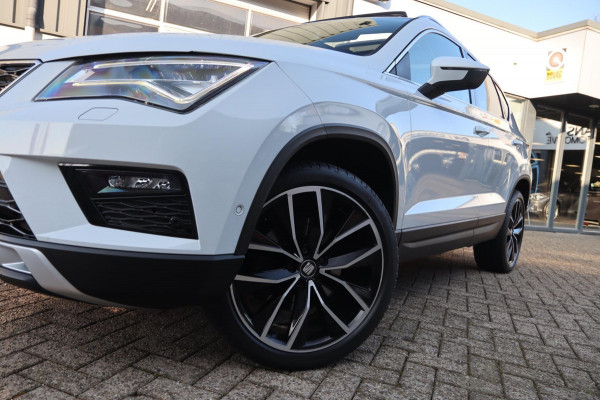 Seat Ateca 1.5 TSI Xcellence / PANODAK / BEATS AUDIO / KEYLESS / 360 / CARPLAY / 19''