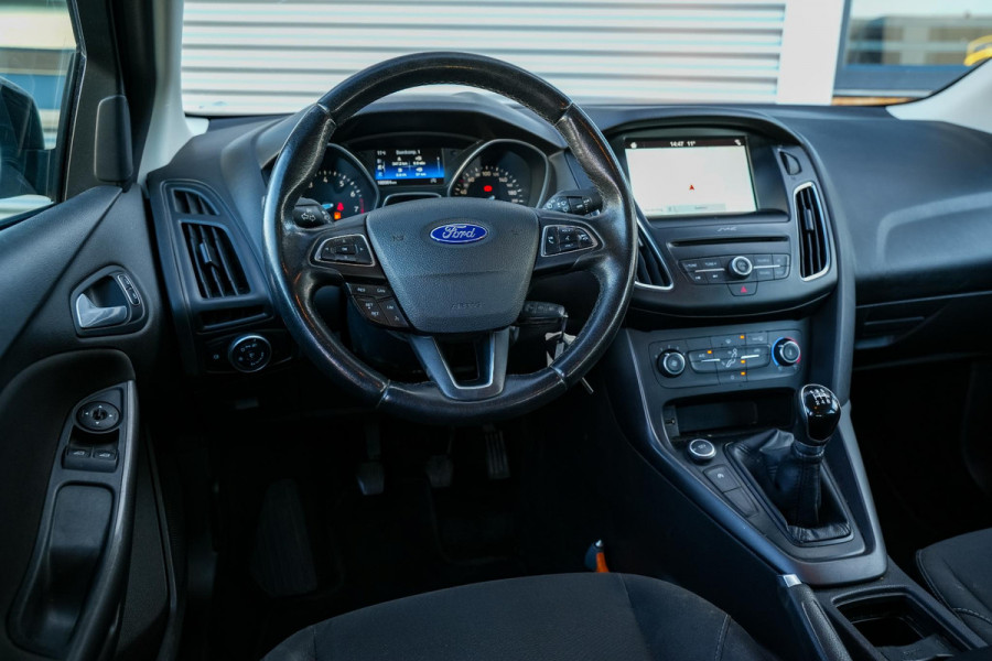 Ford FOCUS Wagon 1.0 Trend PDC Navi Cruise Trekhaak LMV Airco
