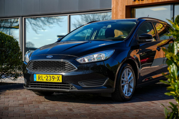 Ford FOCUS Wagon 1.0 Trend PDC Navi Cruise Trekhaak LMV Airco