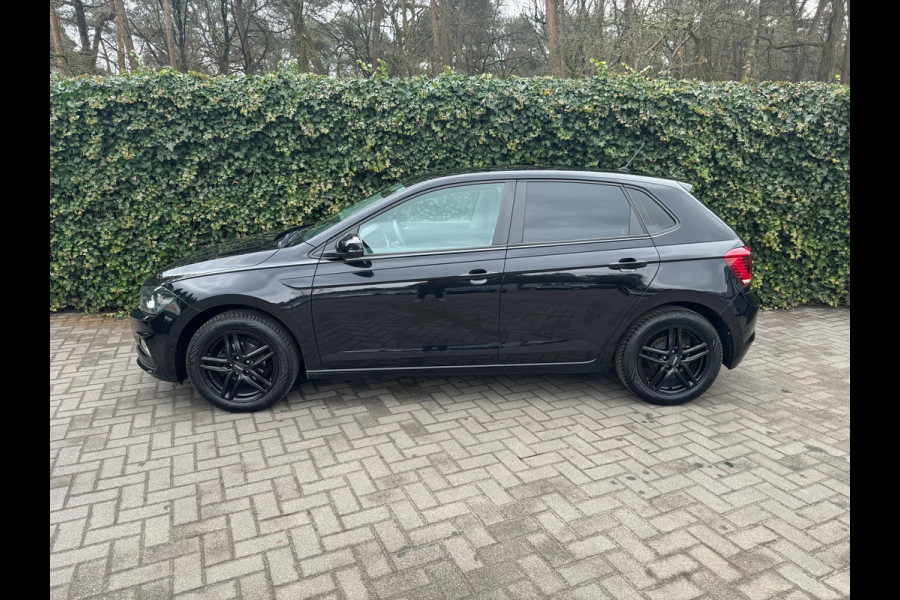 Volkswagen Polo 1.0 MPI Comfortline Business | Black Edition | Cruise Control | Trekhaak