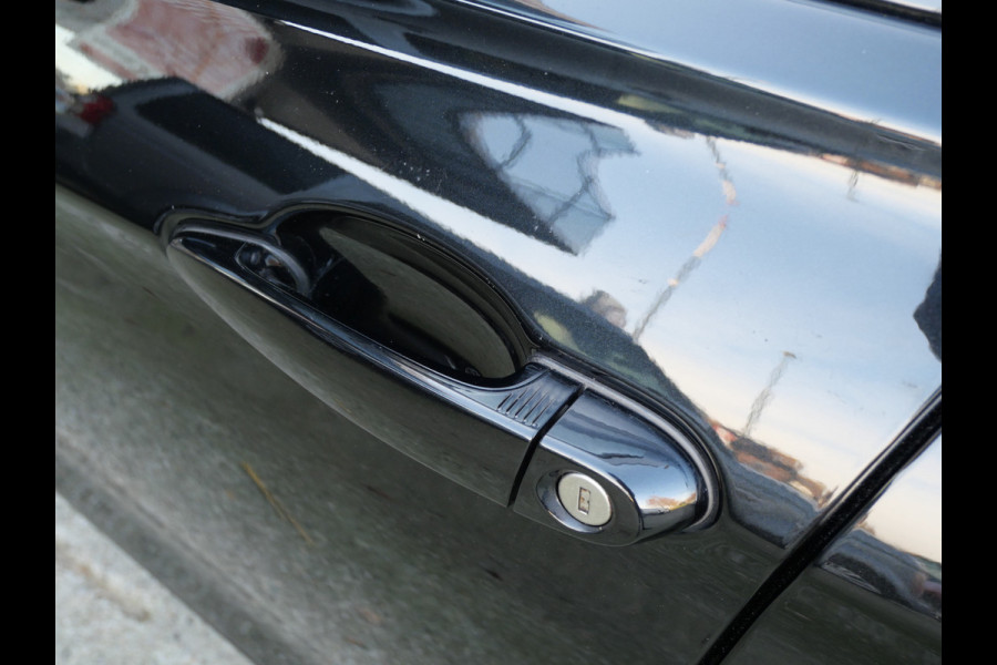 BMW 3-serie 320i M-SPORT | OPEN DAK | H.U.D. | TREKHAAK | CAMERA | DIGI DASH | KEYLESS!!