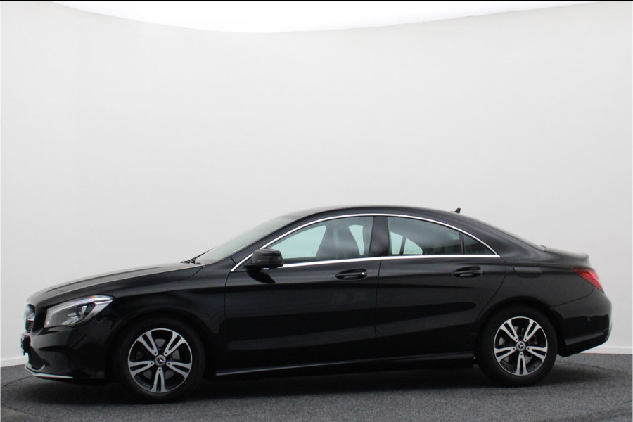 Mercedes-Benz CLA-Klasse 180 Ambition Automaat Navigatie, LED, Cruise, Climate, Bluetooth