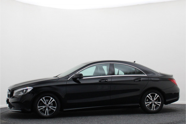 Mercedes-Benz CLA-Klasse 180 Ambition Automaat Navigatie, LED, Cruise, Climate, Bluetooth