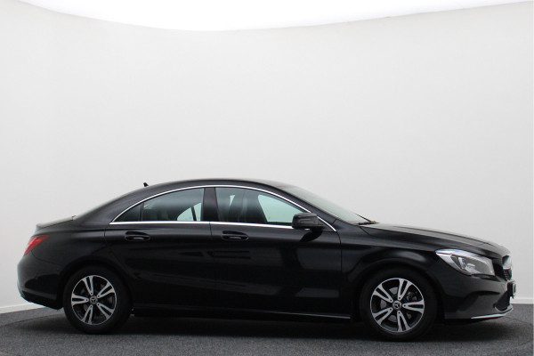 Mercedes-Benz CLA-Klasse 180 Ambition Automaat Navigatie, LED, Cruise, Climate, Bluetooth