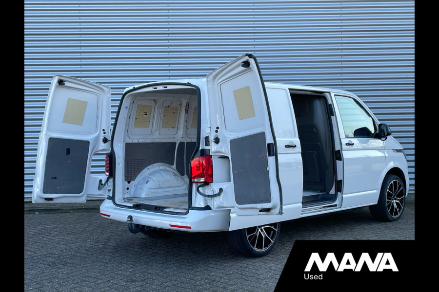 Volkswagen Transporter 2.0TDI L1H1 26 Business Airco LM-Velgen CarPlay Airbag Cruise Trekhaak Sensoren 12V DIN Armsteunen