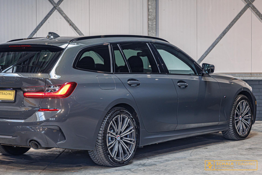 BMW 3 Serie Touring 330e High Executive|NAP|M-sport|E-Trekhaak