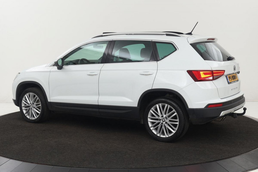 Seat Ateca 1.4 TSI Xcellence | Panoramadak | Camera | Carplay | Trekhaak | Alcantara | Navigatie | Full LED | Sportstoelen | Verwarmde voorruit | PDC | Cruise control