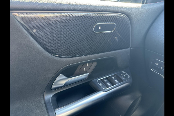 Mercedes-Benz B-Klasse 180 Premium AMG