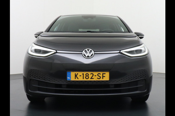 Volkswagen ID.3 Business 58kWh Warmtepomp Adap.Cruise Apple Carplay Android Auto Camera Navi-Discover Matrix led pro Keyless advanced DAB Verwarmbaar Stoel en Stuur Lmv 18" Bluetooth Rijstrooksensor Verkeersbord detectie Fase 3 Laden 310NM Koppel