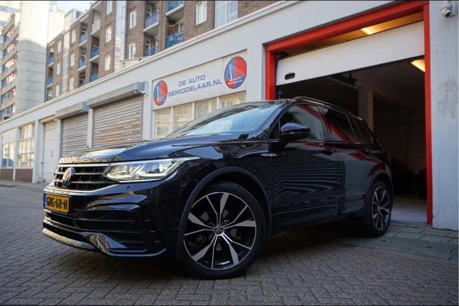 Volkswagen Tiguan 1.5 TSI R-Line Black Style | 3x R-LINE | Matrix LED | Virtual Cockpit | Panoramadak | Adaptive Cruise | Lane Departure | Apple Carplay | 20inch | Stoel- stuurverwarming | Aut7