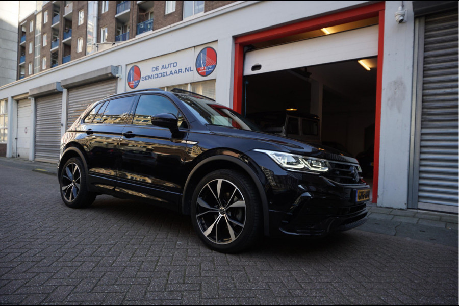 Volkswagen Tiguan 1.5 TSI R-Line Black Style | 3x R-LINE | Matrix LED | Virtual Cockpit | Panoramadak | Adaptive Cruise | Lane Departure | Apple Carplay | 20inch | Stoel- stuurverwarming | Aut7