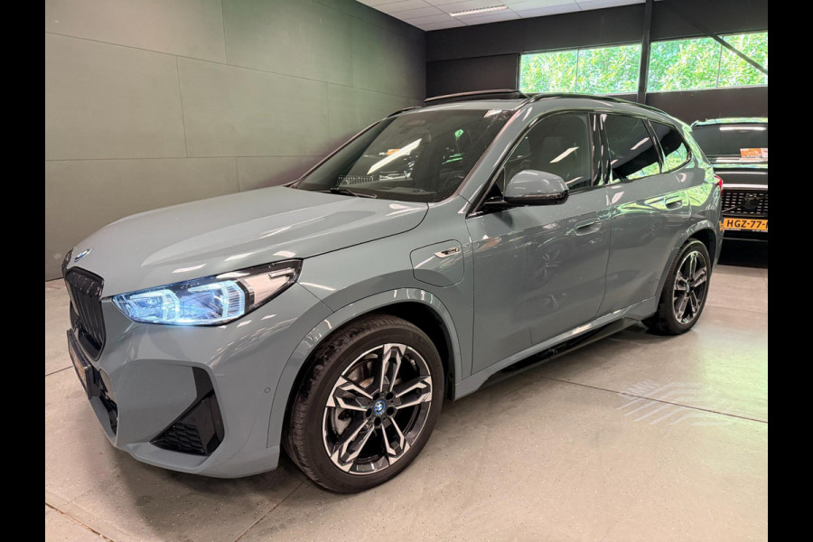 BMW X1 XDrive30e M-SPORT 327PK PANO/LEDER/H-KARDON/H-UP/NAVI/LED/DAB/CARPLAY//