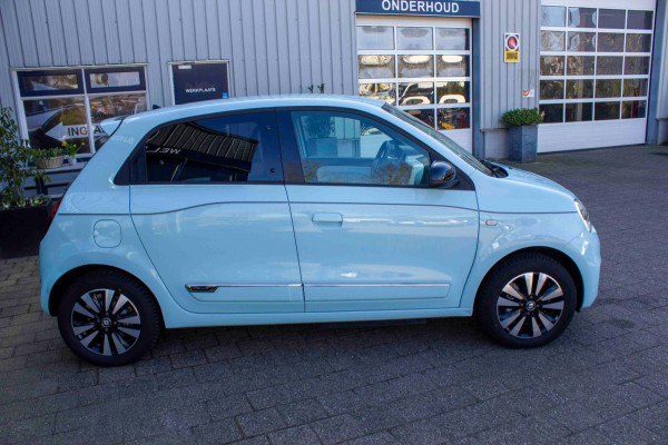 Renault Twingo Z.E. R80 E-Tech Authentic |Prijs rijklaar incl 12 mnd garantie| 22 kWh Camera Navi Stoelverwarming Cruise