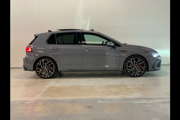 Volkswagen Golf 2.0 TSI GTI | PANO | HARMAN KARDON | CAMERA | DODEHOEK