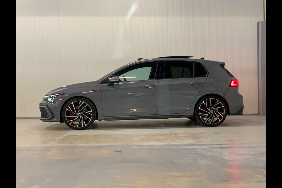 Volkswagen Golf 2.0 TSI GTI | PANO | HARMAN KARDON | CAMERA | DODEHOEK