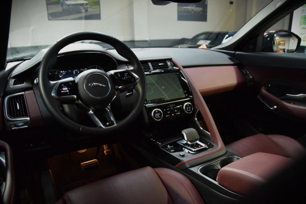 Jaguar E-Pace 2023 1.5 P300e AWD R-Dynamic S Navi|Leder|1e Eig|BTW|Dealer Onderhouden