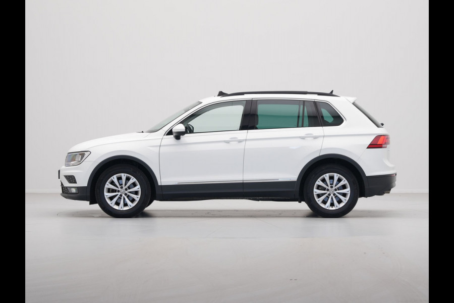 Volkswagen Tiguan 1.5 TSI 130pk Comfortline Navigatie Panoramadak Stoelverwarming Acc 340