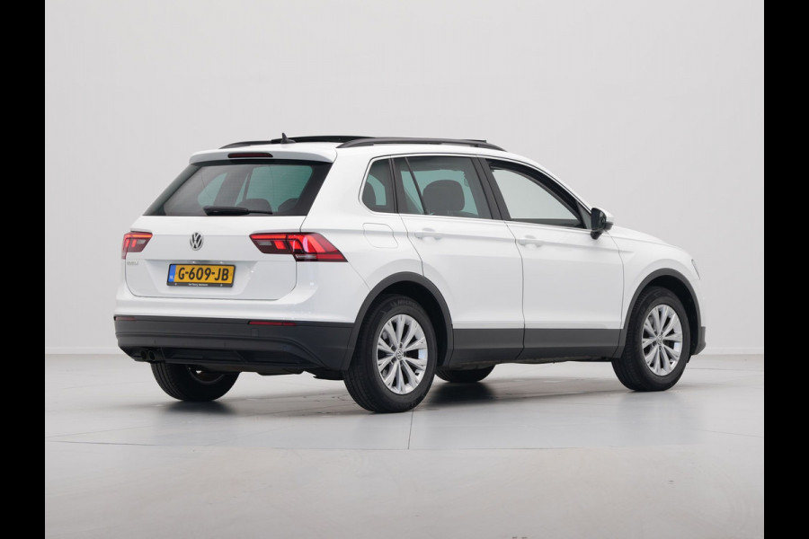 Volkswagen Tiguan 1.5 TSI 130pk Comfortline Navigatie Panoramadak Stoelverwarming Acc 340