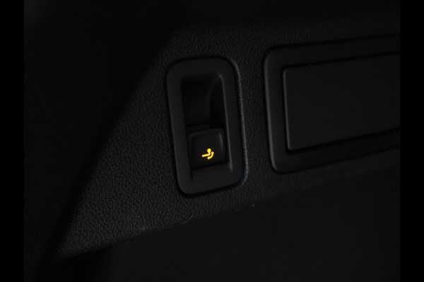 Volkswagen Tiguan 1.5 TSI 130pk Comfortline Navigatie Panoramadak Stoelverwarming Acc 340