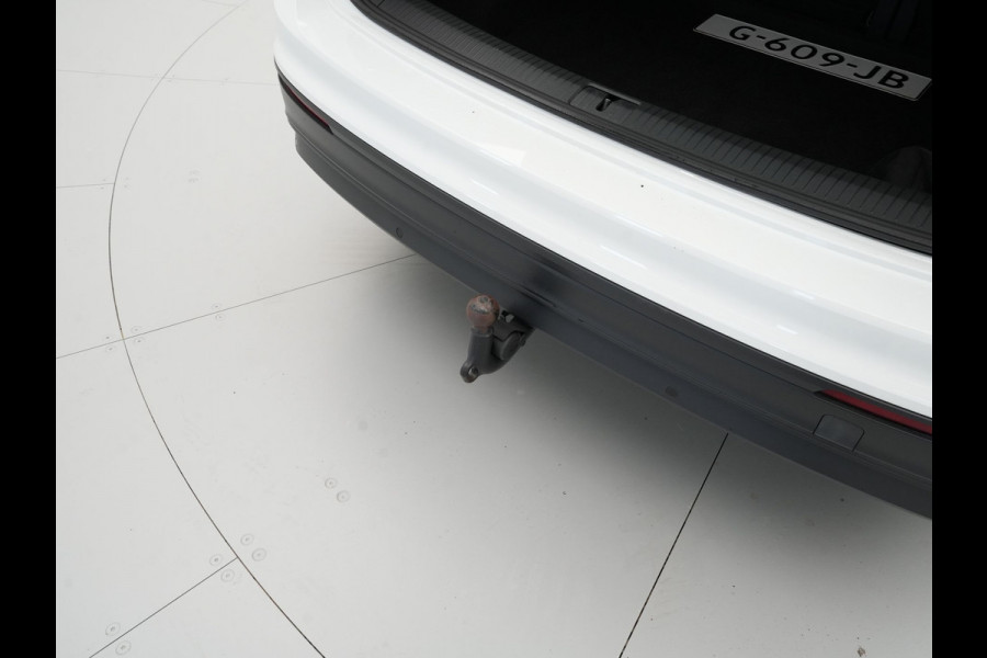 Volkswagen Tiguan 1.5 TSI 130pk Comfortline Navigatie Panoramadak Stoelverwarming Acc 340