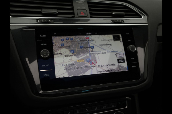 Volkswagen Tiguan 1.5 TSI 130pk Comfortline Navigatie Panoramadak Stoelverwarming Acc 340