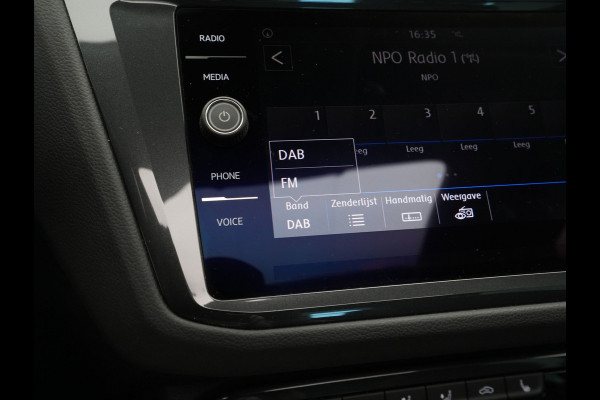 Volkswagen Tiguan 1.5 TSI 130pk Comfortline Navigatie Panoramadak Stoelverwarming Acc 340