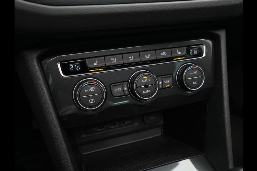 Volkswagen Tiguan 1.5 TSI 130pk Comfortline Navigatie Panoramadak Stoelverwarming Acc 340