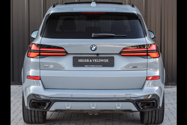 BMW X5 xDrive50e | PANORAMADAK | COMFORT ACCESS | LUCHTVERING | SOFT-CLOSE | TREKHAAK | COMFORT SEATS | AMBIANCE AIR | HARMAN/KARDON |