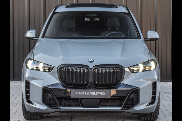 BMW X5 xDrive50e | PANORAMADAK | COMFORT ACCESS | LUCHTVERING | SOFT-CLOSE | TREKHAAK | COMFORT SEATS | AMBIANCE AIR | HARMAN/KARDON |