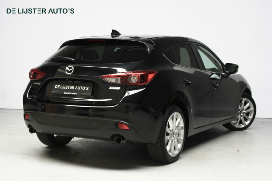 Mazda 3 2.0 SkyActiv-G 120 GT-M Sport Automaat |NAVIGATIE, CRUISE, HUD, CLIMATE, STOELVERWARMING, CAMERA, PDC, BOSE SOUND, 18 INCH|