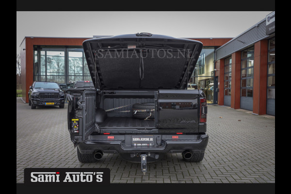 Dodge Ram 1500 BLACK BEAST | WIDE BODY | TOP STAAT | 5.7 V8 4x4 402 PK | LIMITED NIGHT EDITION | RAM VOL OPTIES | MWK | HUD | LUCHTVERING | PANO | BREDE WIELEN |