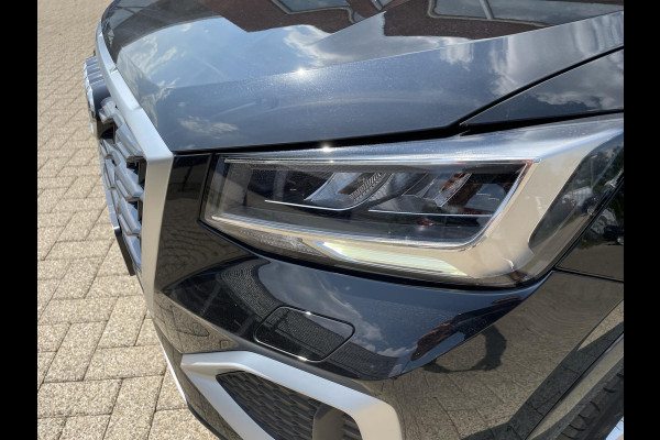 Audi Q2 35 TFSI 150pk S-Tronic Prestige Navigatie Apple Carplay / Android Auto Climate Control Dab Camera Parkeer sensoren Adaptive Cruise Control