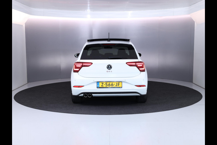 Volkswagen Polo 2.0 TSI GTI 207 pk Automaat (DSG) | Private lease vanaf € 649,- pm | Verlengde garantie | Navigatie via App | Panoramadak | Parkeersensoren | Achteruitrijcamera | Adaptieve cruise control | Stoelverwarming |