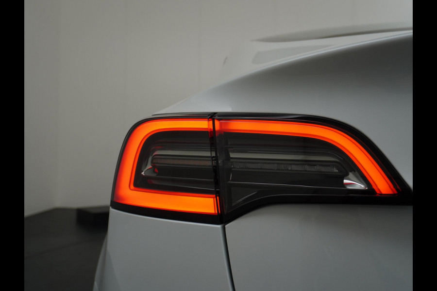 Tesla Model 3 Long Range RWD 75 kWh LEDER | AUTOPILOT | TESLA GARANTIE T/M 8-2027