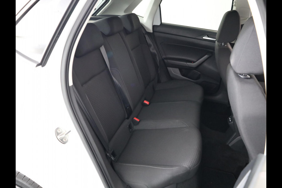 Volkswagen Polo 1.0 TSI R-Line Edition 95 pk |  R-line exterieur| Parkeersensoren | Adaptieve cruise control | Apple Carplay/Android Auto | |Navigatie via App