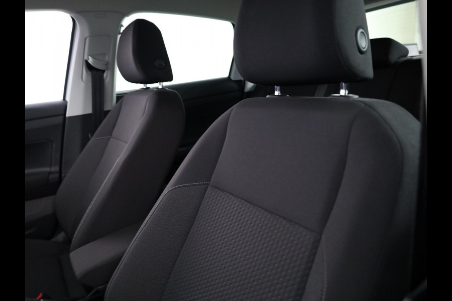 Volkswagen Polo 1.0 TSI R-Line Edition 95 pk |  R-line exterieur| Parkeersensoren | Adaptieve cruise control | Apple Carplay/Android Auto | |Navigatie via App