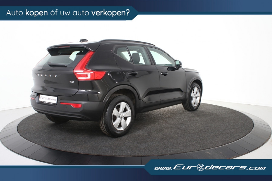 Volvo XC40 1.5 T2 Momentum *1ste Eigenaar*Navigatie*DAB*LED*