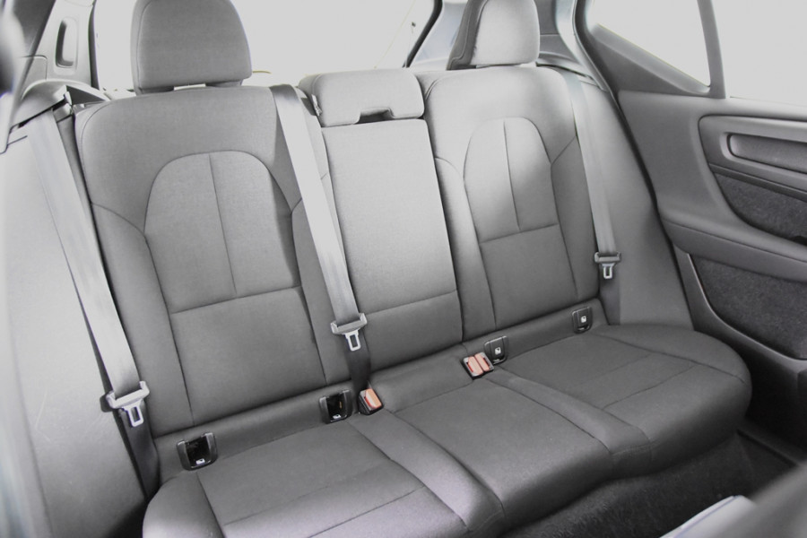 Volvo XC40 1.5 T2 Momentum *1ste Eigenaar*Navigatie*DAB*LED*