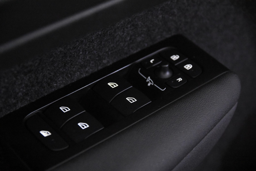 Volvo XC40 1.5 T2 Momentum *1ste Eigenaar*Navigatie*DAB*LED*