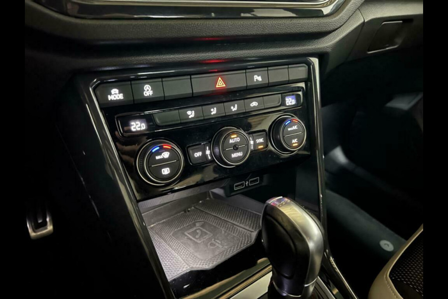 Volkswagen T-Roc 1.5 TSI Sport R-Line Pano CarPlay ACC NAP