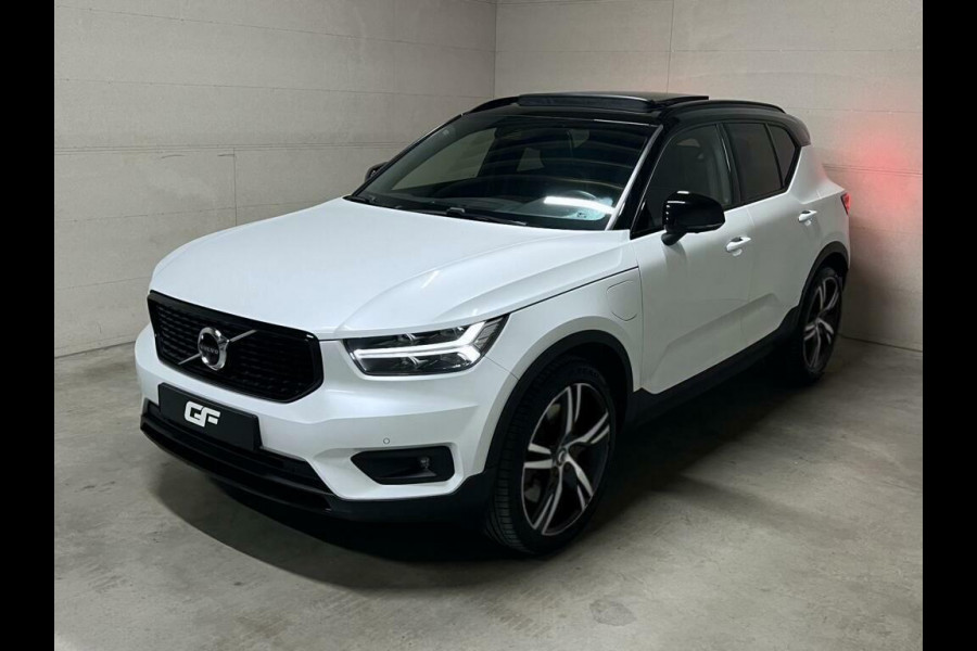 Volvo XC40 1.5 T5 Recharge R-Design Pano Navi Camera Trekh.