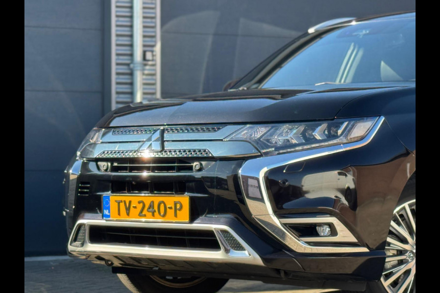 Mitsubishi Outlander 2.4 PHEV Intense+, luxe interieur, schuifdak, trekhaak, nl auto met nationale auto pas