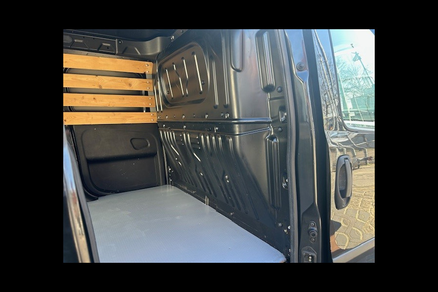 Opel Combo 1.3 CDTi L1H1 Edition AIRCO I MULTIMEDIA I BETIMMERING LAADRUIMTE I 1e EIGENAAR