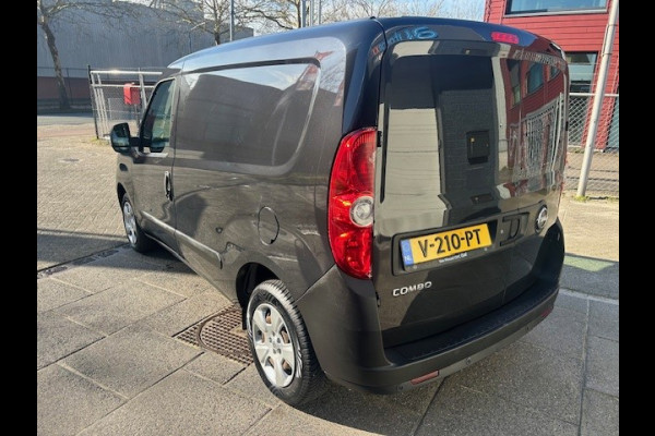 Opel Combo 1.3 CDTi L1H1 Edition AIRCO I MULTIMEDIA I BETIMMERING LAADRUIMTE I 1e EIGENAAR