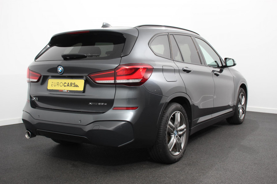 BMW X1 xDrive25e M-Sport PHEV Shadow Line Climate Control Cruise Control Camera Parkeer sensoren Navigatie Electrische Achterklep