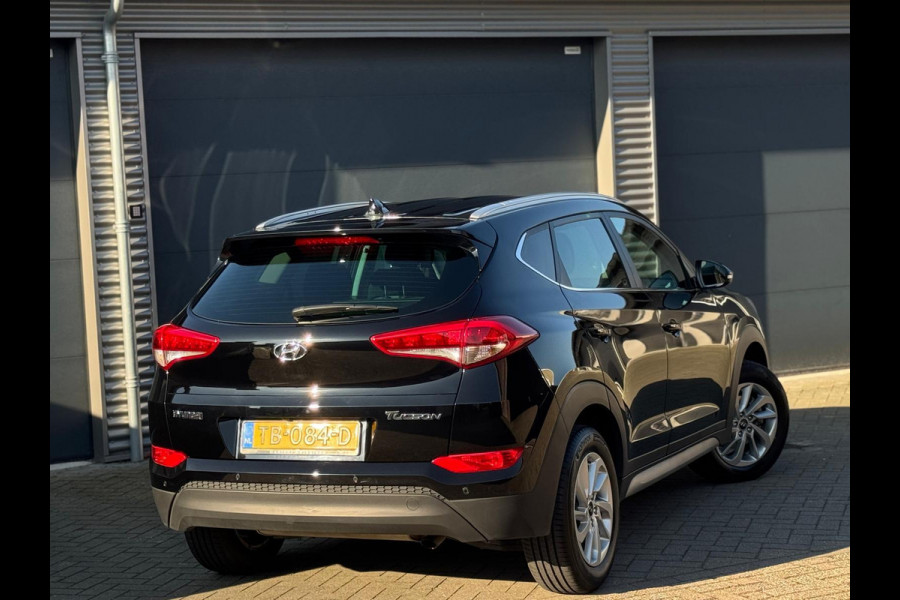 Hyundai Tucson 1.6 GDi Comfort, 58000 Km, achteruitrijcamera, stoelverwarming, ecc, navigatie , zwart