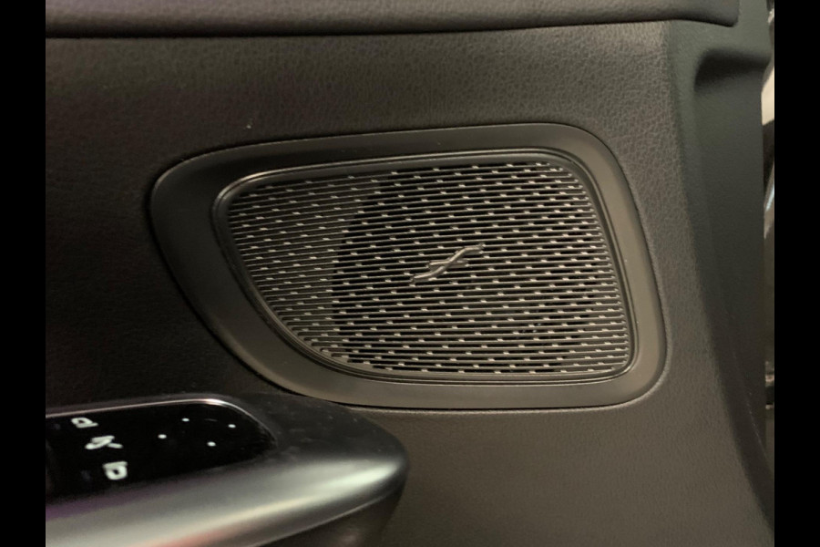 Mercedes-Benz C-Klasse 300 e | AMG/NIGHT | PANO | NAP | CAMERA | AMBIANCE