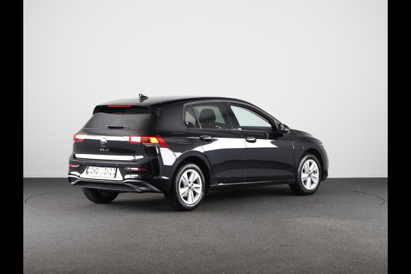 Volkswagen Golf 1.5 eTSI Life Business 130 pk Automaat (DSG) | Navigatie | Parkeersensoren | Achteruitrijcamera | Adaptieve cruise control | Stoelverwarming | LED koplampen |